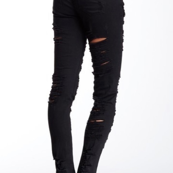 BLANK NYC Skinny Jeans - Picture 2 of 2